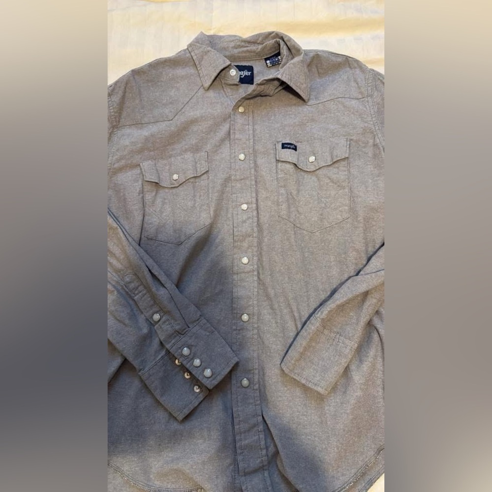 Wrangler pearl snap button up - Picture 2 of 2